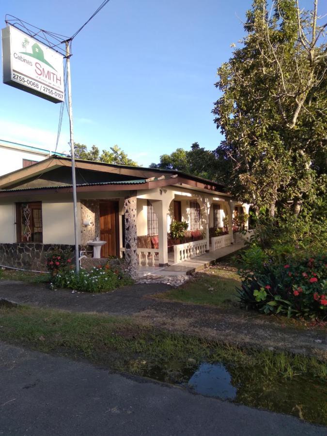 Cabinas Smith Cahuita Exteriör bild