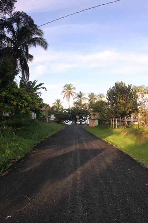 Cabinas Smith Cahuita Exteriör bild